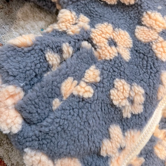 Floral Fleece Jacket - Picture 2 of 4
